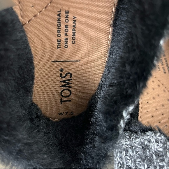 TOMS Belmont Black Sweater Knit Faux Fur Women’s Size 7.5 - Picture 9 of 10